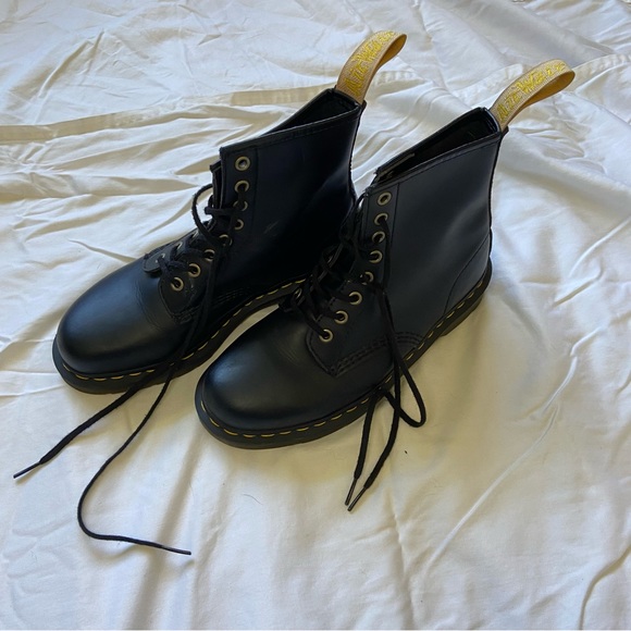 1460 vegan dr martens boots - Picture 7 of 7